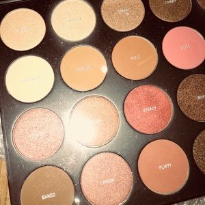 ✨Morphe 24g grand glam palette✨